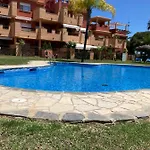 Elegant Penthouse Avec Vue Sur Piscine, Jardins, 2 * Marbella