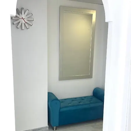 Elegant Penthouse Avec Vue Sur Piscine, Jardins, 2 Apartment *