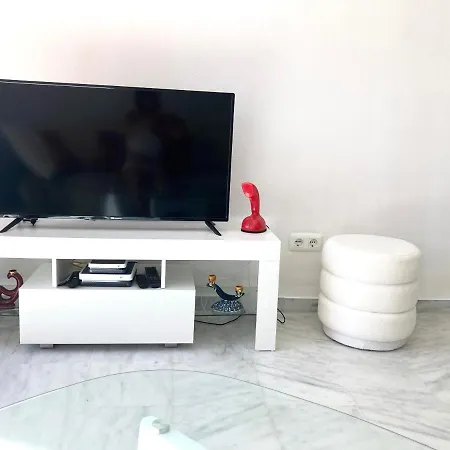 아파트 Elegant Penthouse Avec Vue Sur Piscine, Jardins, 2